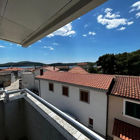 Petrovic 아파트 피로바츠