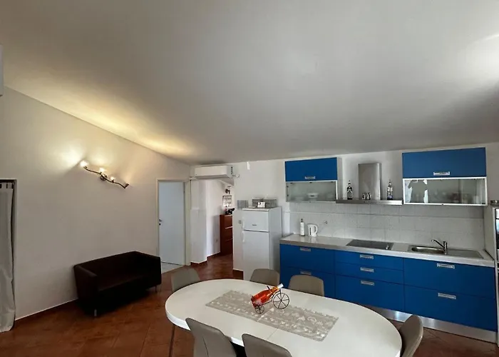 Petrovic アパート ピロヴァッツ