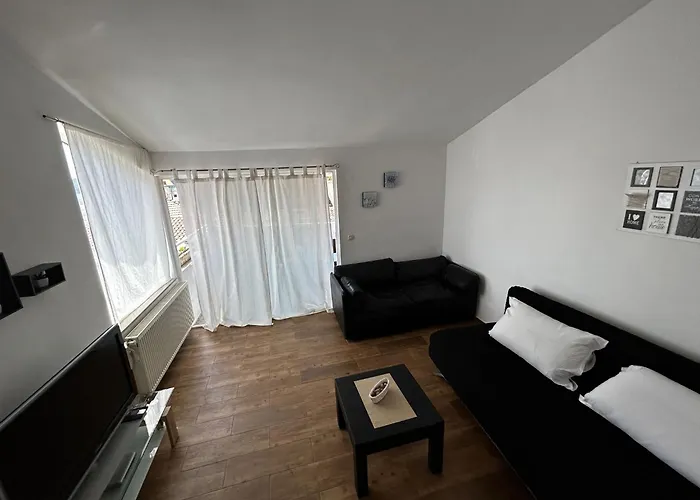 アパート Petrovic ピロヴァッツ